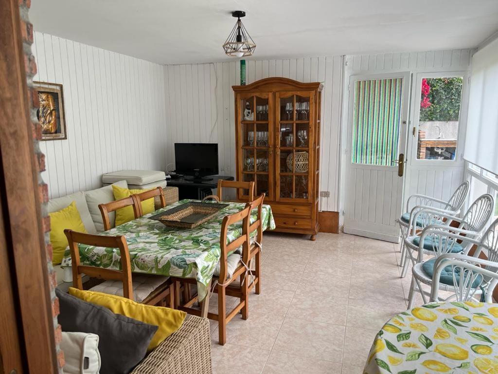 Casa En Laredo Villa Екстериор снимка